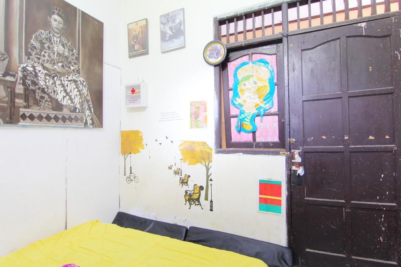 Wisma Sarjana Guesthouse Maguwo Exterior foto