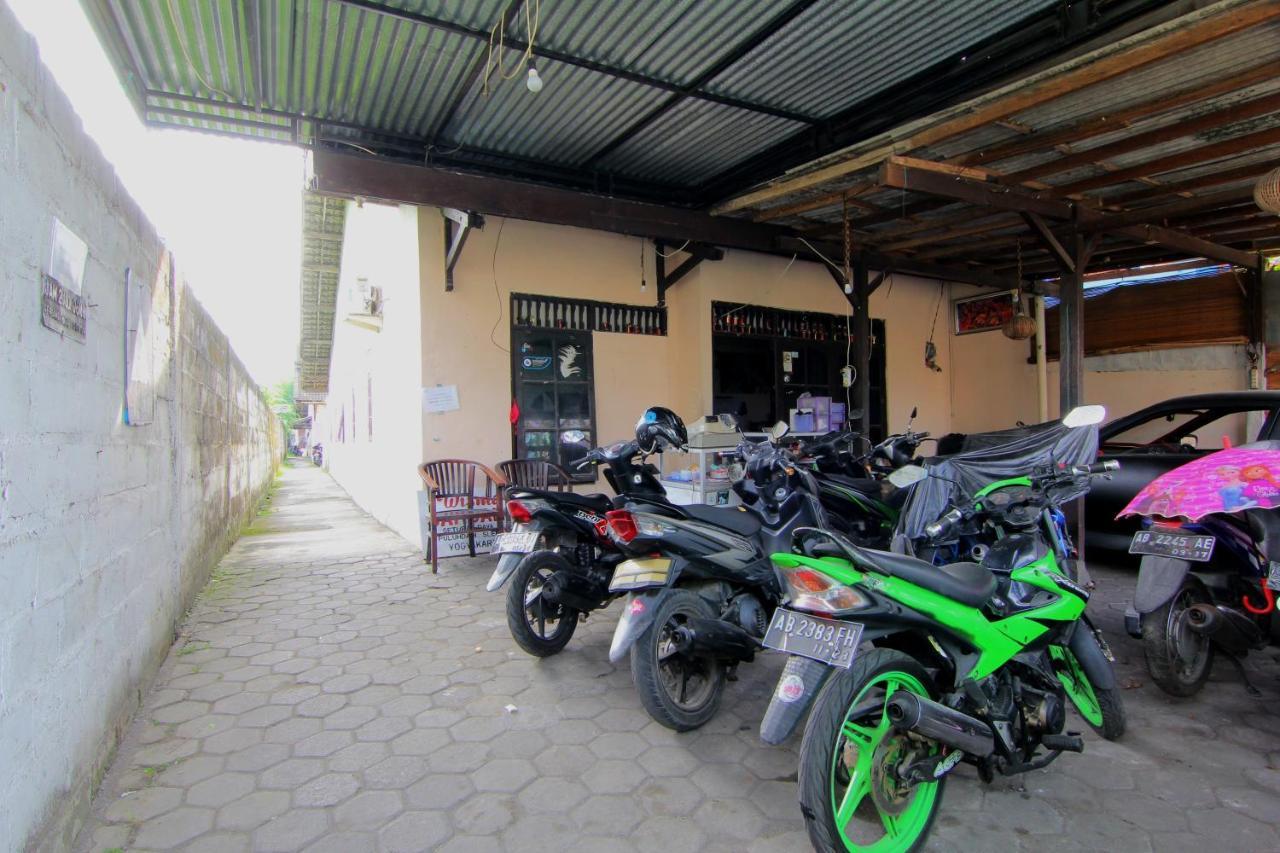 Wisma Sarjana Guesthouse Maguwo Exterior foto